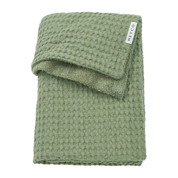 MANTA MINICUNA MOUFFLON TOG 2 75x100 CM ME-WAFFLE OLIVE GREEN